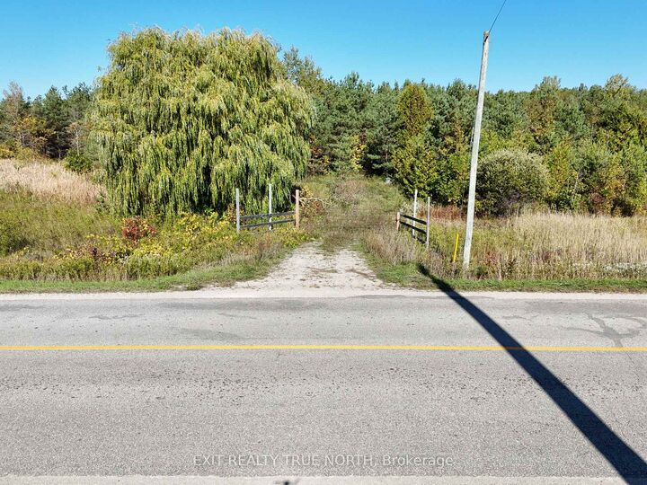 6696 33/34 Nottawasaga Side Road — photo 1