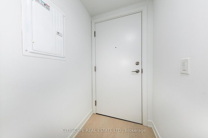 Property Photo: 252 Church Street 4805 ON M5B 0E6