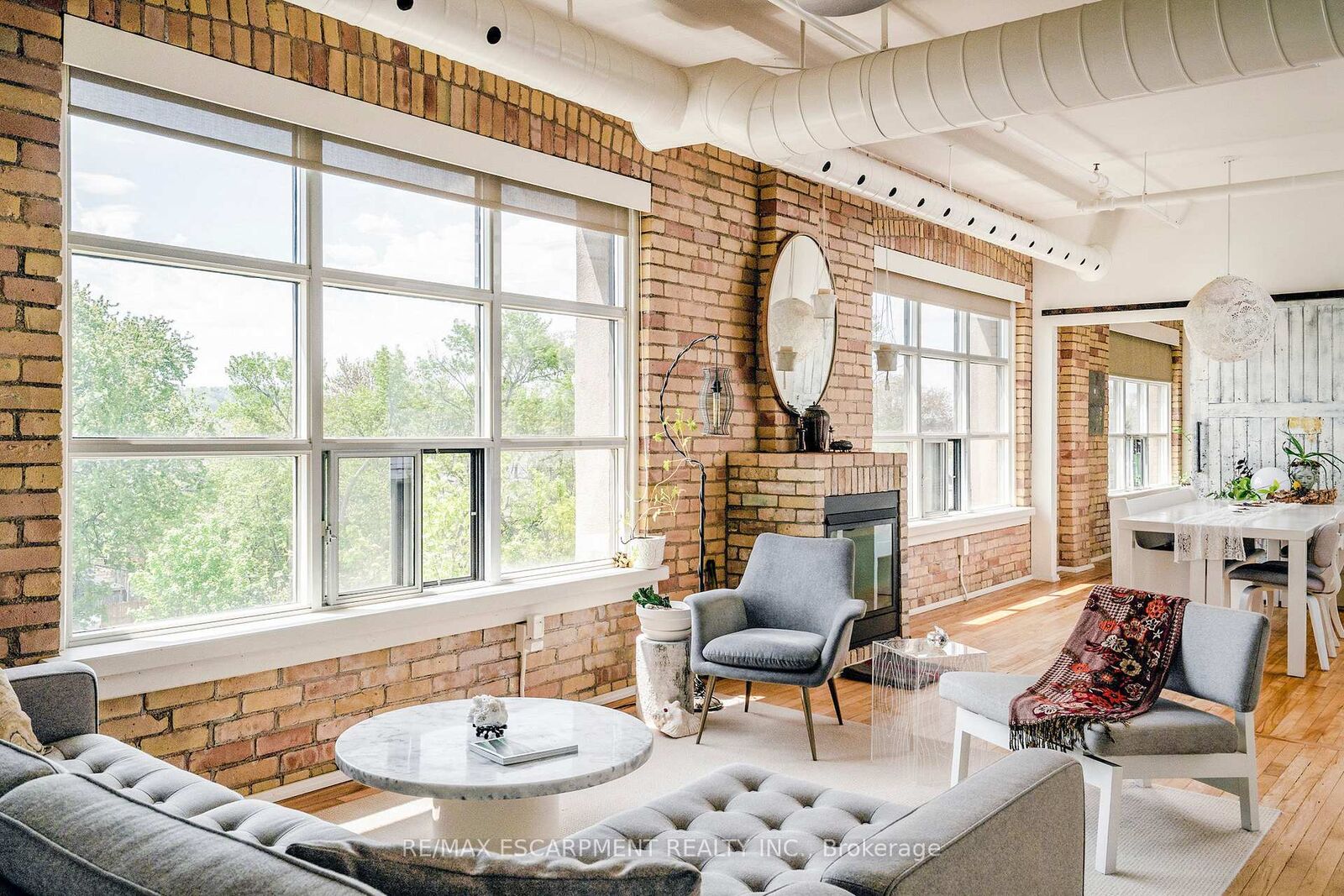 Property Photo: 36 Margaret Street 42 ON L8P 4C8
