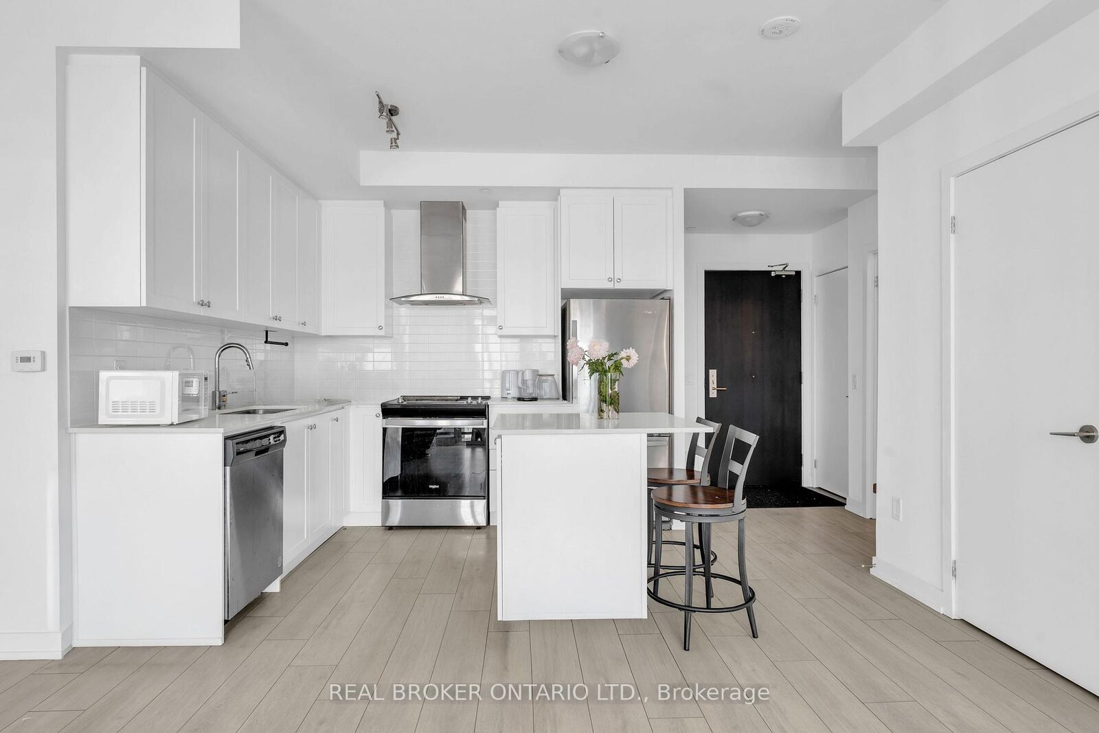 Property Photo: 55 Duke Street W 1210 ON N2H 0C9