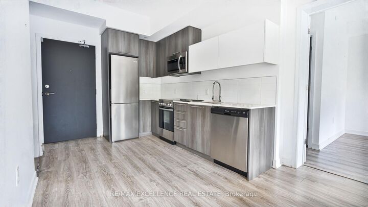 Property Photo: 25 Neighbourhood Lane 507 ON M8Y 0C4