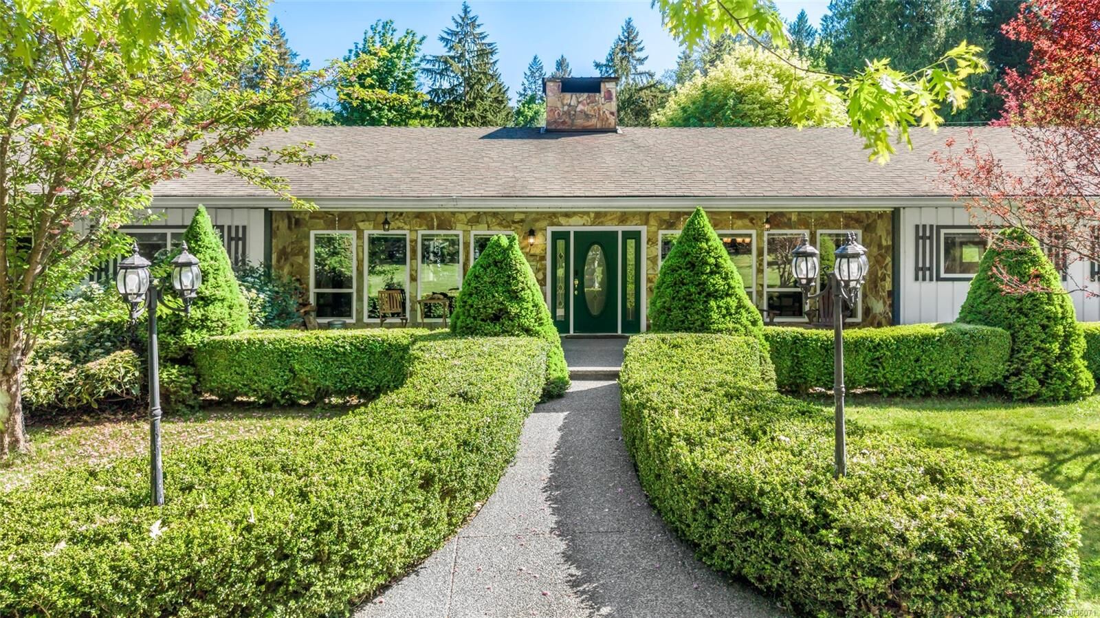 Property Photo: 1176 Shawnigan-Mill Bay Rd BC V0R 2P2