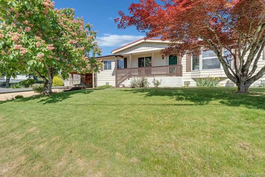Property Photo:  504 Wilrose Pl  BC V9G 1P3 