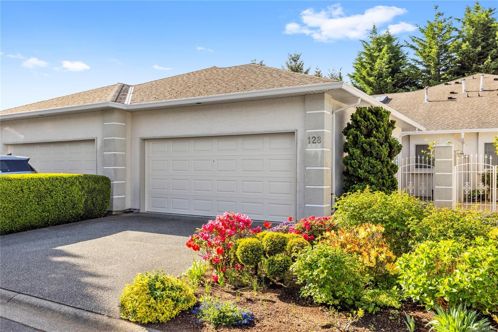 Property Photo:  128 Ocean Walk Dr  BC V9V 1N2 
