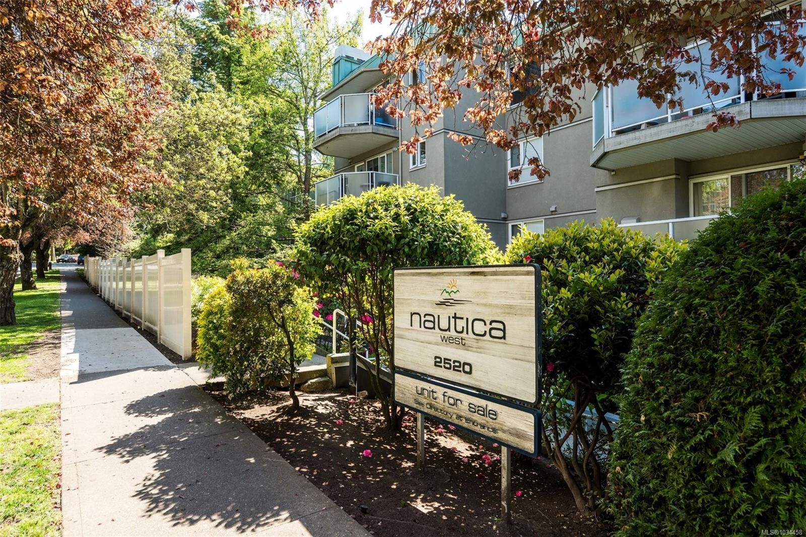 Property Photo: 2520 Wark St #209 BC V8T 5G6