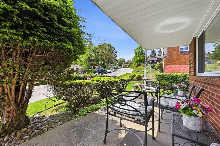 Property Photo: 8008 Mark Dr PA 15147
