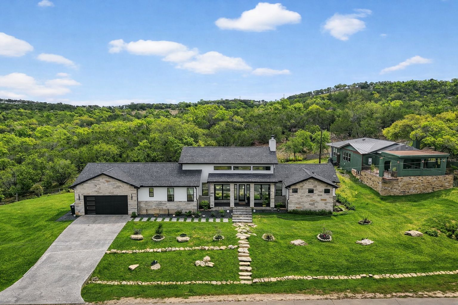 Property Photo:  913 Larkhall Drive  TX 78669 