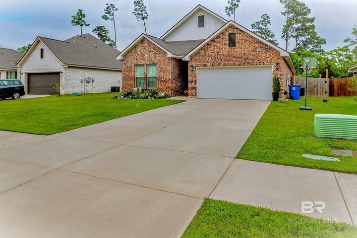 Property Photo:  6830 Summerset Drive  AL 36542 