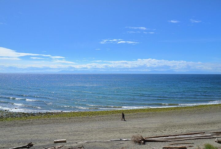 Property Photo:  1590 Ocean Beach Esplanade  BC V0N 1V5 