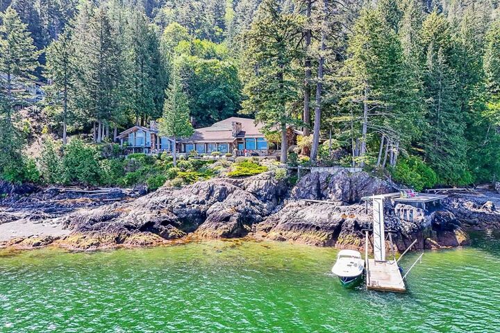 Property Photo:  370-374 Smugglers Cove Road  BC V0N 1G1 