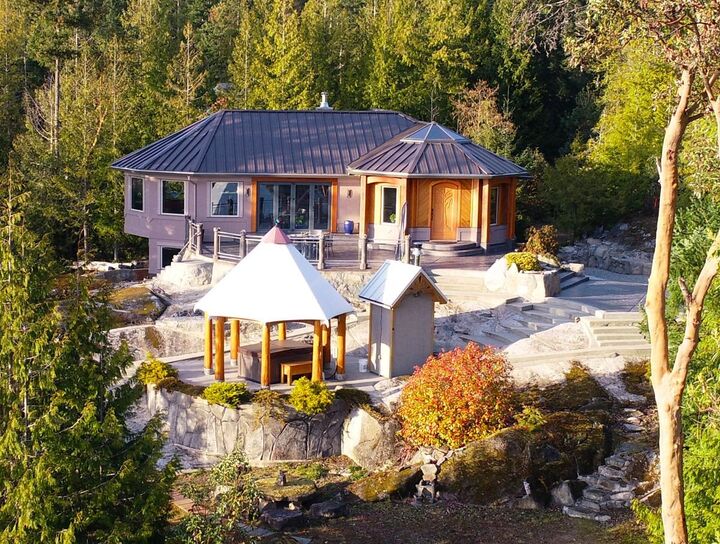 10664 Wood Bay Heights Road — photo 1
