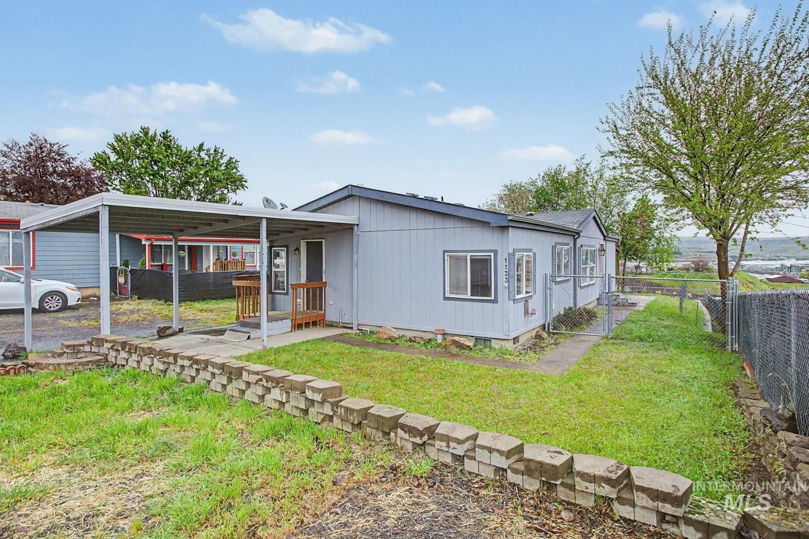 Property Photo:  1133 Riverview St  ID 83501 