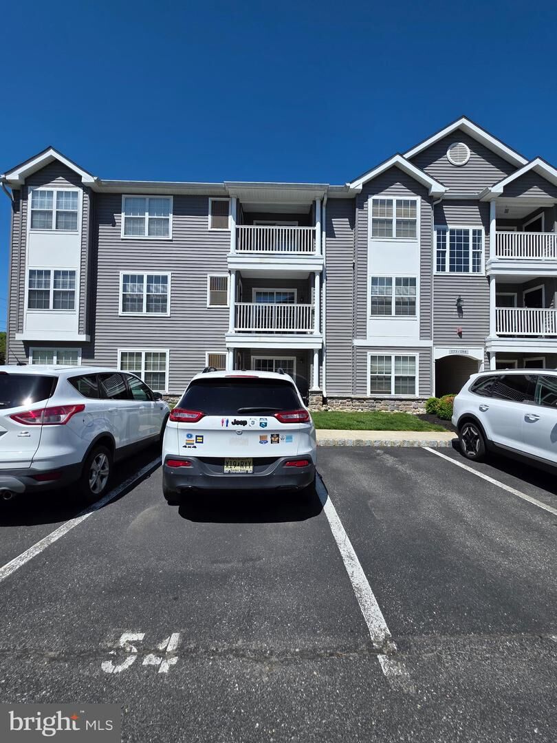 Property Photo:  178 Natalie Road  NJ 08075 
