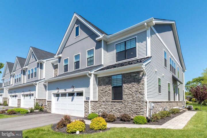 Property Photo:  307 Huntington Lane  PA 19002 