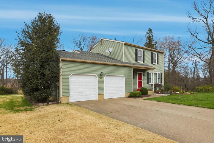 Property Photo:  26 Tall Timber Lane  NJ 08016 
