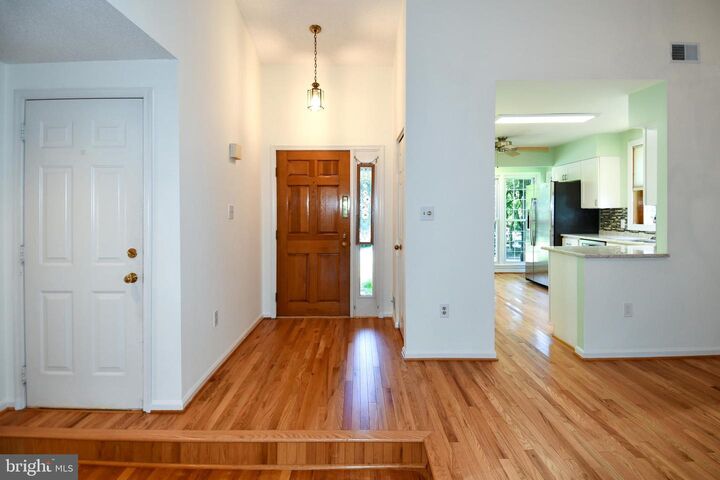 Property Photo:  6730 Anders Terrace  VA 22151 