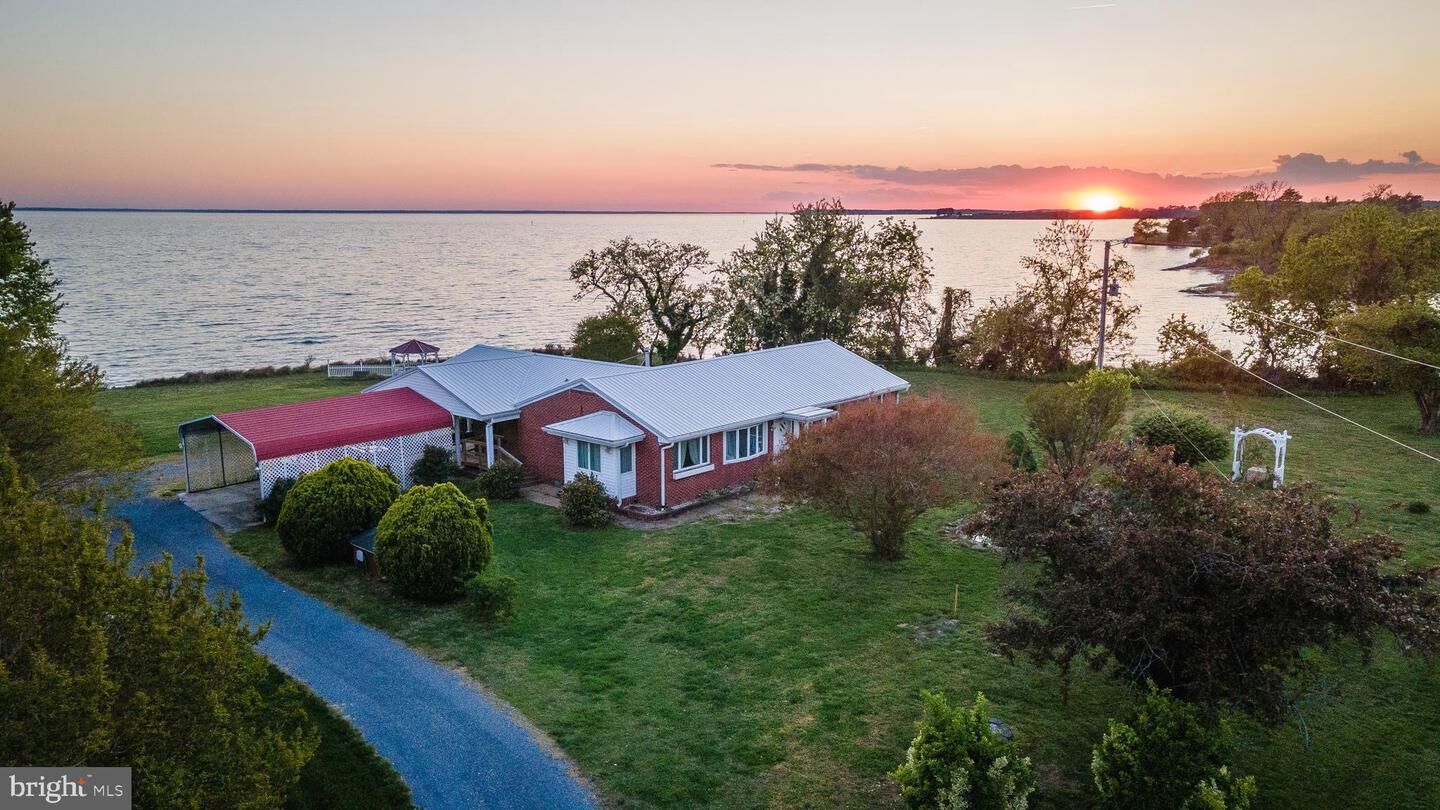 Property Photo:  48724 Curleys Road  MD 20680 