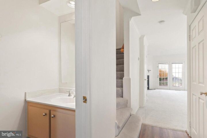 Property Photo:  1454 N Quinn Street  VA 22209 