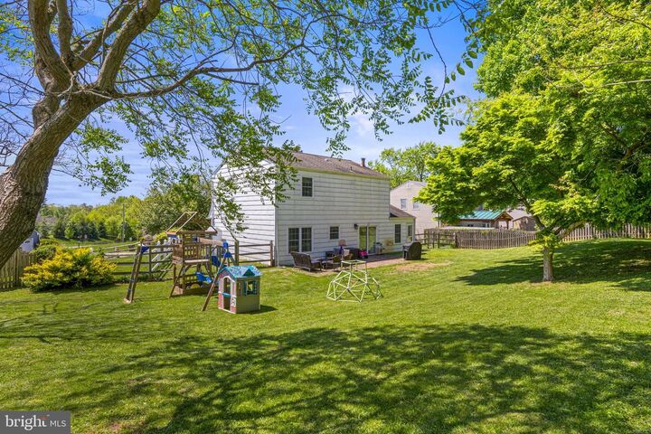 Property Photo:  4 Devon Circle  PA 19301 