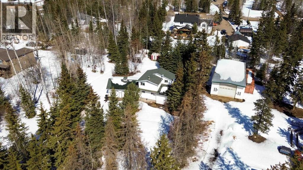 Property Photo:  126 Community Lane  AB T9H 5B4 
