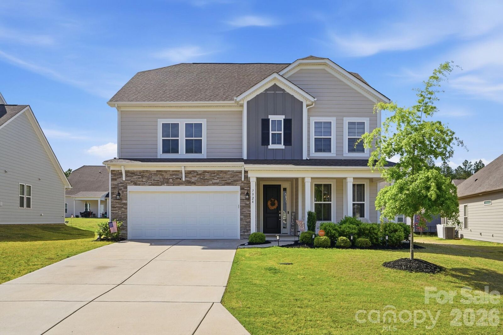 Property Photo:  7924 Creek Park Drive  NC 28037 