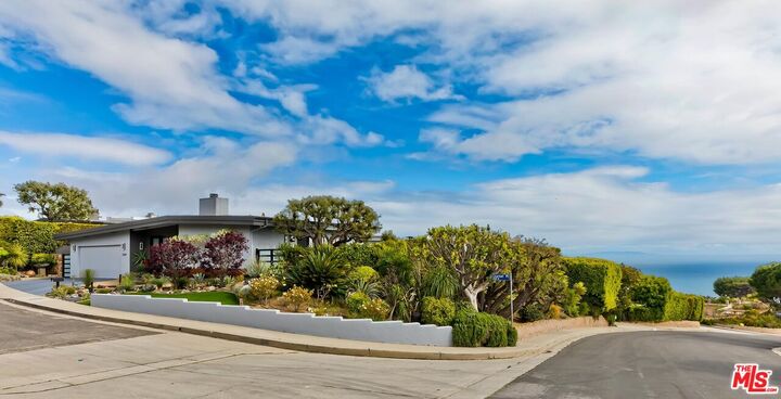 Property Photo:  1334 Charmel Pl  CA 90272 