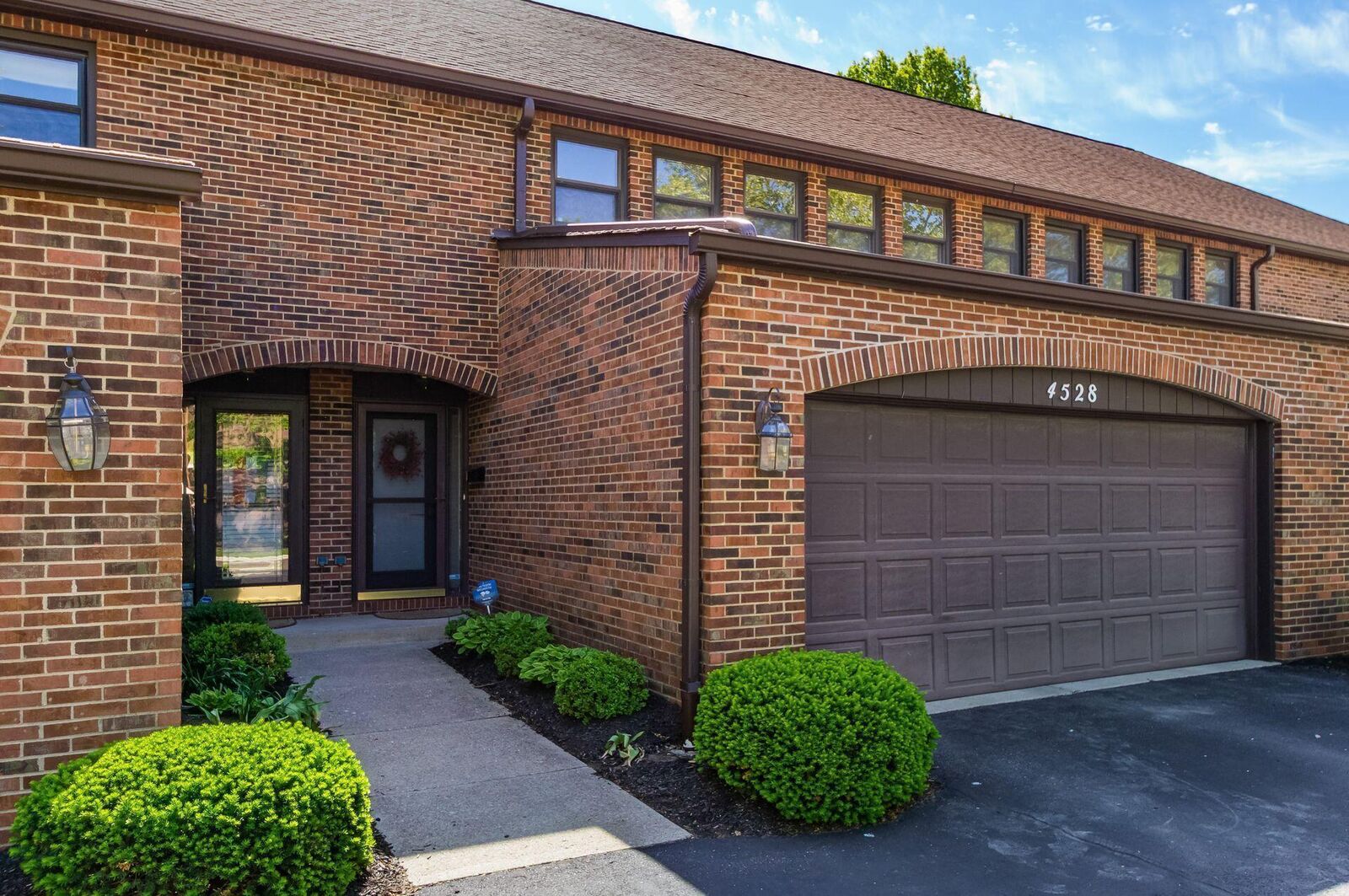 Property Photo: 4528 Carriage Hill Lane OH 43220