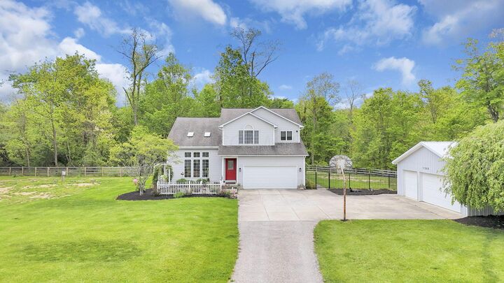 Property Photo: 1368 Coonpath NW Road OH 43130