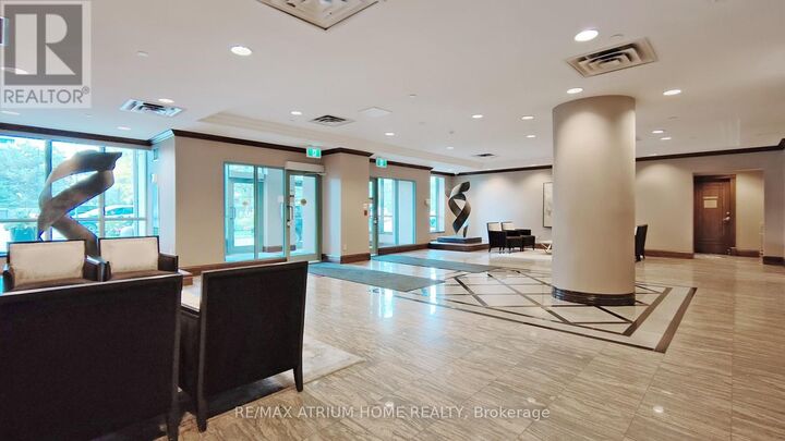 Property Photo:  3 Pemberton Avenue 1703  ON M2M 4M1 