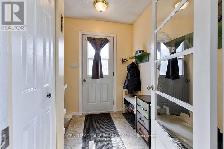 Property Photo:  62 Herman Street  ON K8H 1W2 
