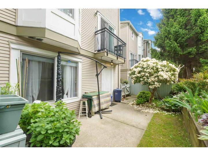 Property Photo:  9559 130A Street 20  BC V3V 5N9 
