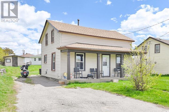 Property Photo:  45 Black Diamond Road  ON K8N 0N6 