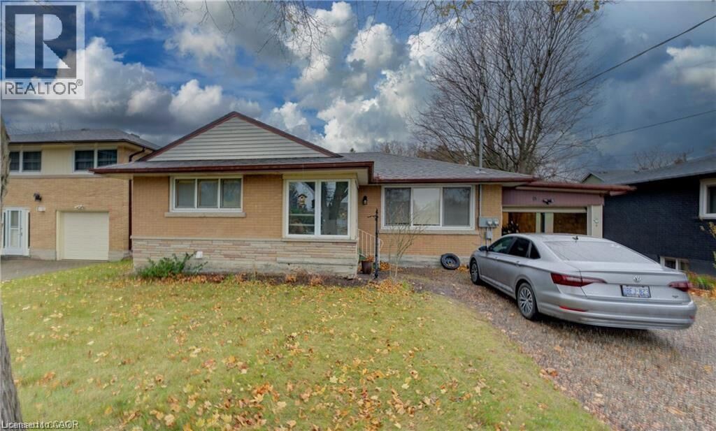 Property Photo:  90 Clive Road  ON N2H 3N6 