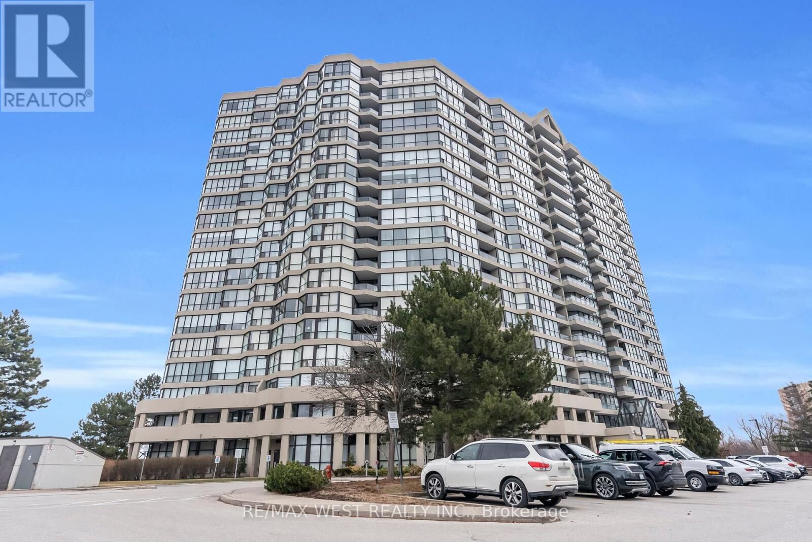 Property Photo:  5 Rowntree Road 1403  ON M9V 5G9 