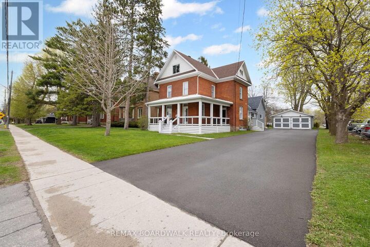 Property Photo:  45 Drummond Street West  ON K7H 2J9 