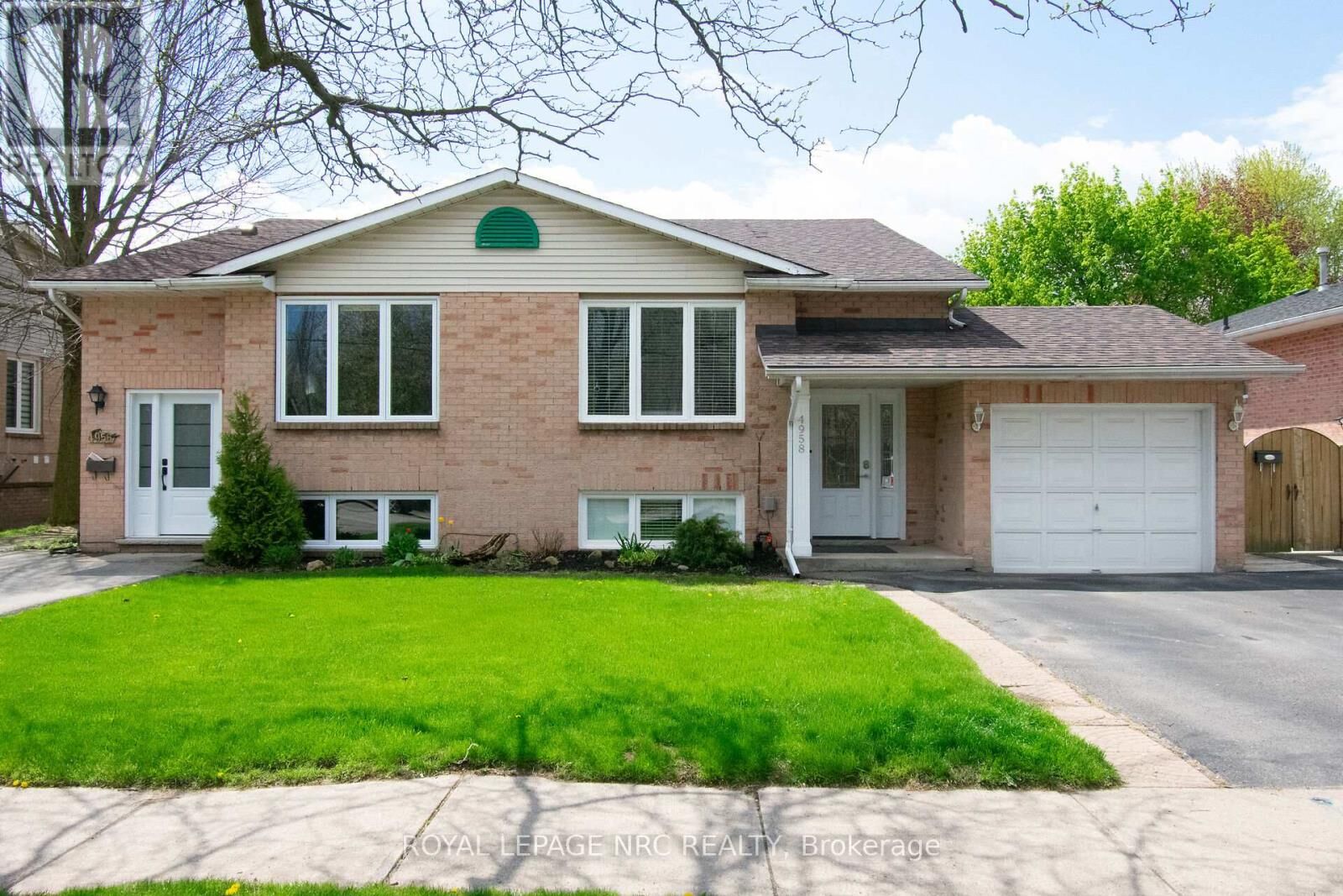 Property Photo:  4958 Greenlane Road  ON L3J 0C2 