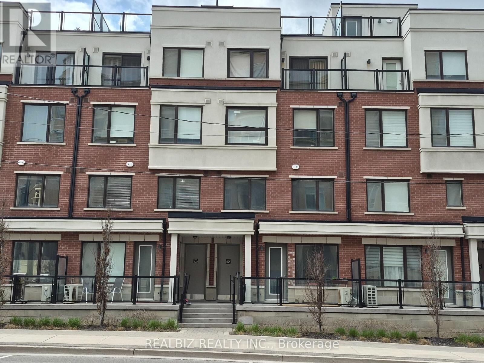 Property Photo:  500 Alex Gardner Circle 99  ON L4G 3G5 