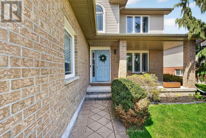 Property Photo:  285 Thorne Drive  ON N7G 4C9 