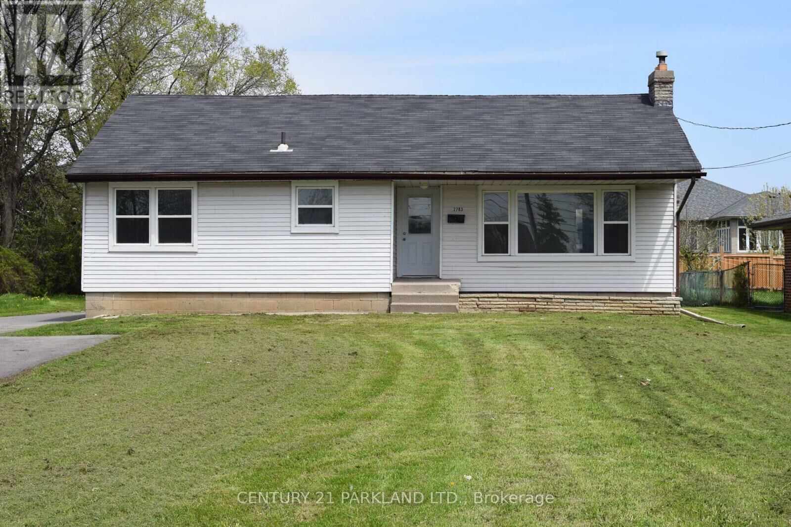 Property Photo:  2783 Victoria Park Avenue  ON M1W 1A1 