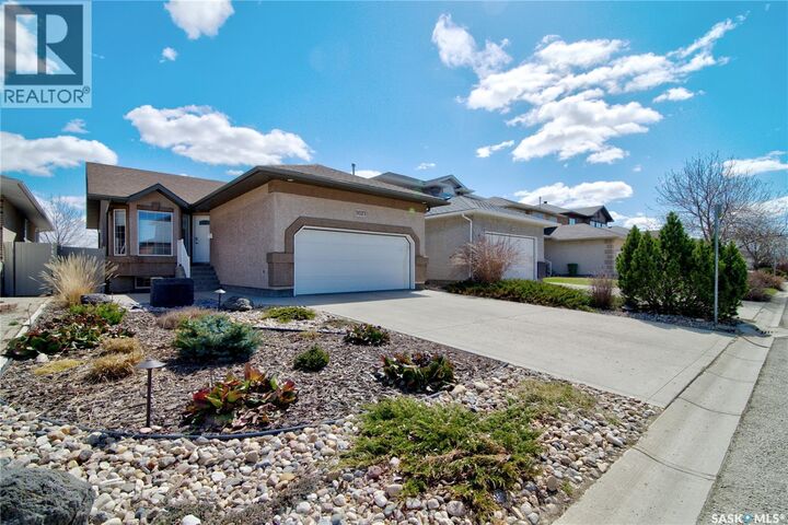 Property Photo:  3023 Cranbourn Crescent  SK S4V 3B3 