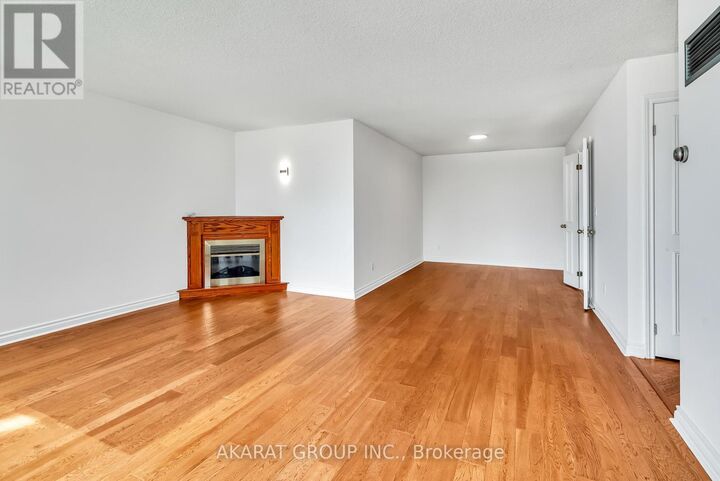 Property Photo:  1 Palace Pier Court 602  ON M8V 3W9 