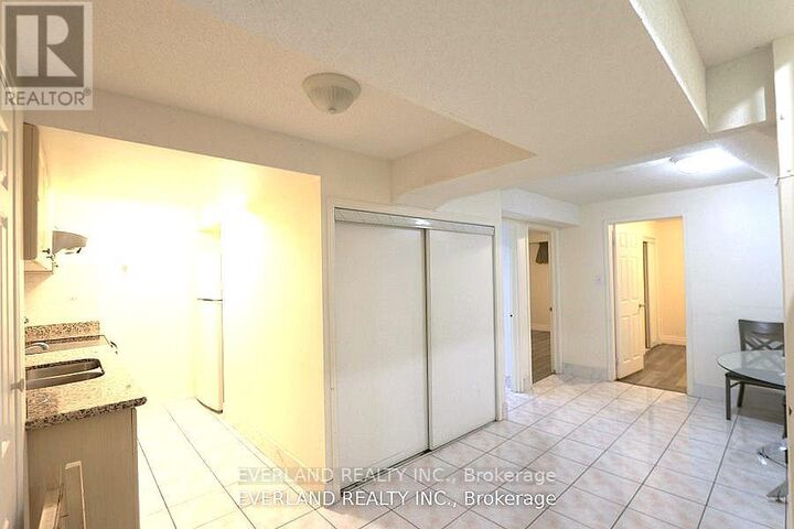 Property Photo:  221 Placentia Boulevard Basement  ON M1S 4H5 