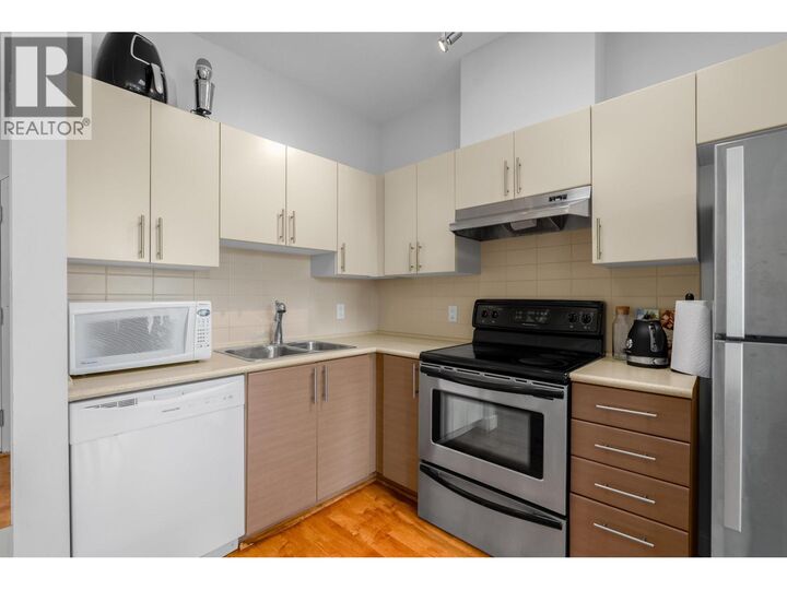 Property Photo:  5692 Kings Road 4xx  BC V6T 1K8 