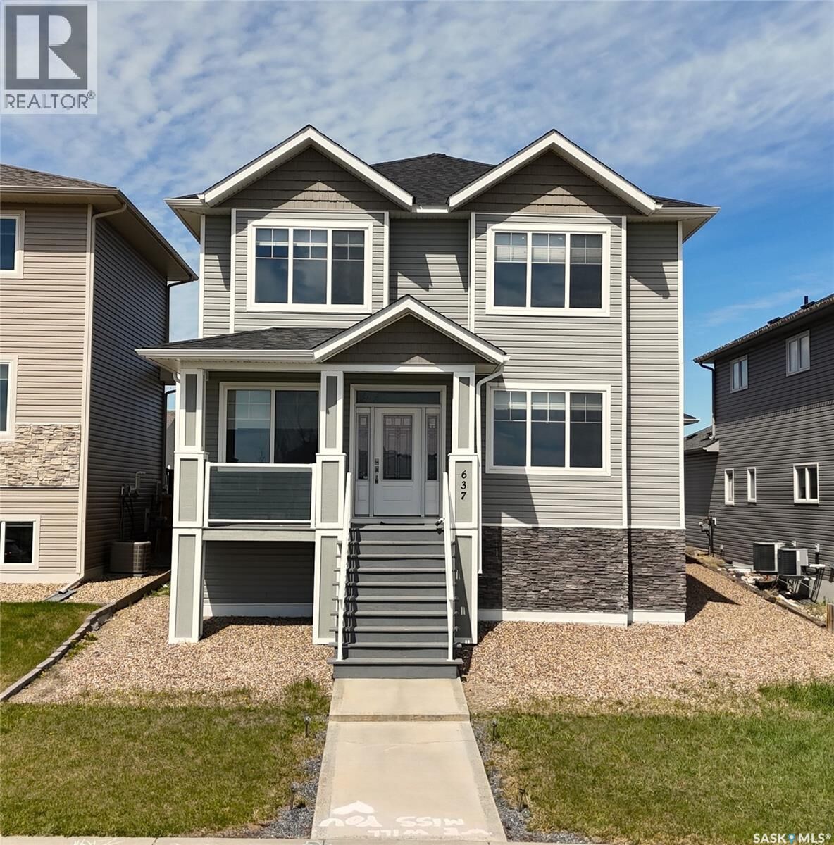 Property Photo:  637 Douglas Drive  SK S9H 5R6 