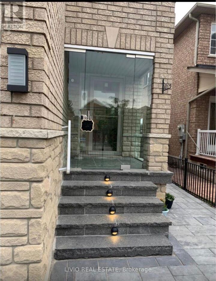 Property Photo:  3209 Cactus Gate  ON L5N 8M7 