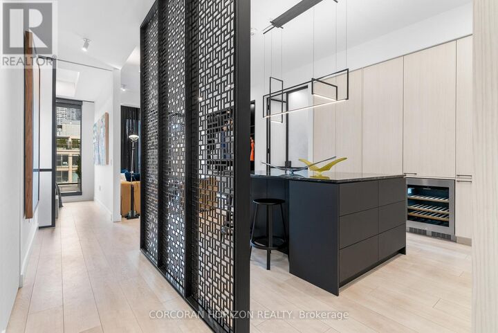 Property Photo:  505 Richmond Street West 419  ON M5V 0P4 