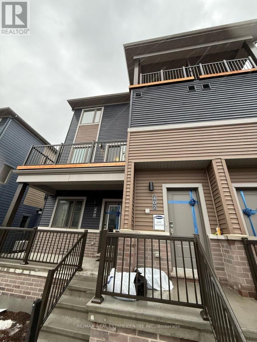 Property Photo:  402 Parnian Pvt Private  ON K2J 7K5 