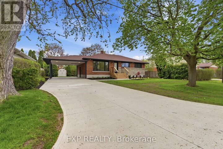 Property Photo:  6 Bessborough Drive  ON L2M 3G2 