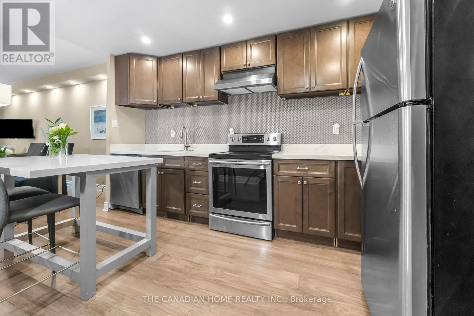 Property Photo:  4 Lisa Street 103  ON L6T 4B6 