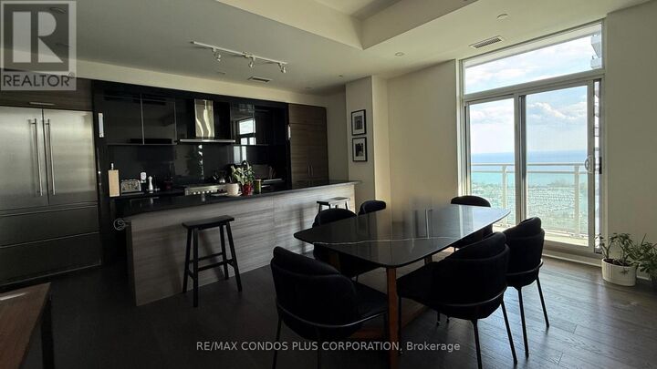 Property Photo:  33 Shore Breeze Drive 3901  ON M8V 0G1 